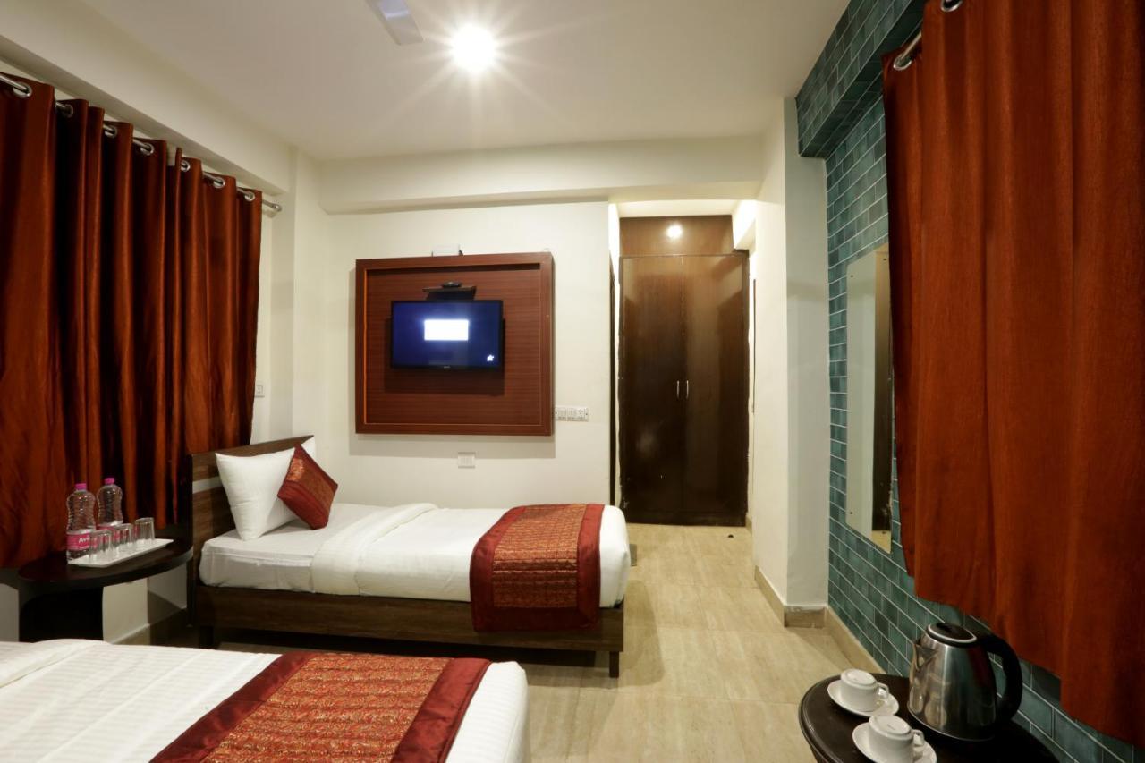 ניו דלהי Hotel Airport Star מראה חיצוני תמונה